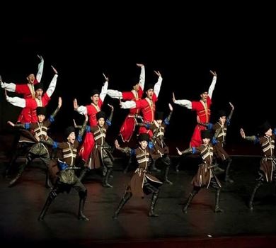Әзірбайжан биі, Әзірбайжан мәдениетінің шынайылығының белгісі  