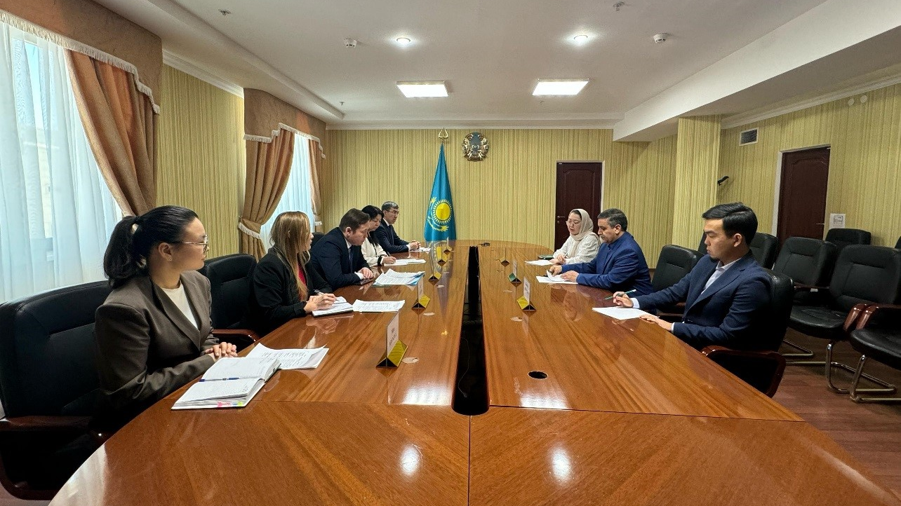 ИИР-ның ҚР-дағы мәдени өкілі мен Дін комитетінің төрағасы кездесті.