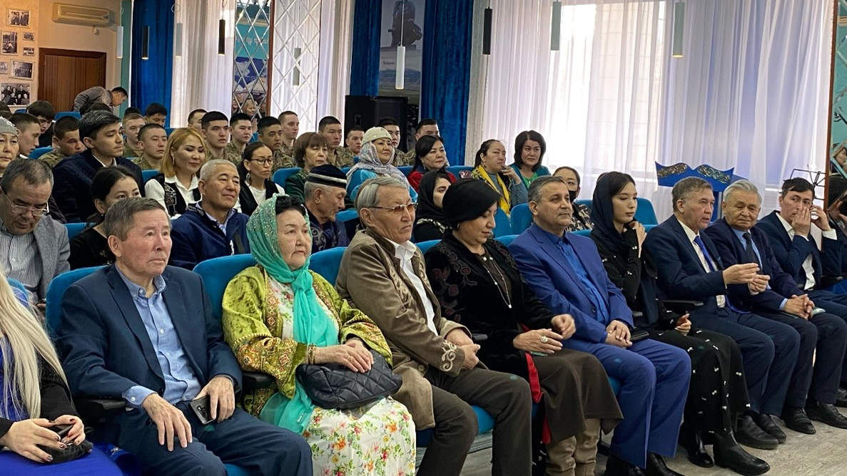 Иранның мәдени өкілі Астанадағы Ұлттық академиялық  кітапханада өткен Наурыз мерекесіне қатысты.