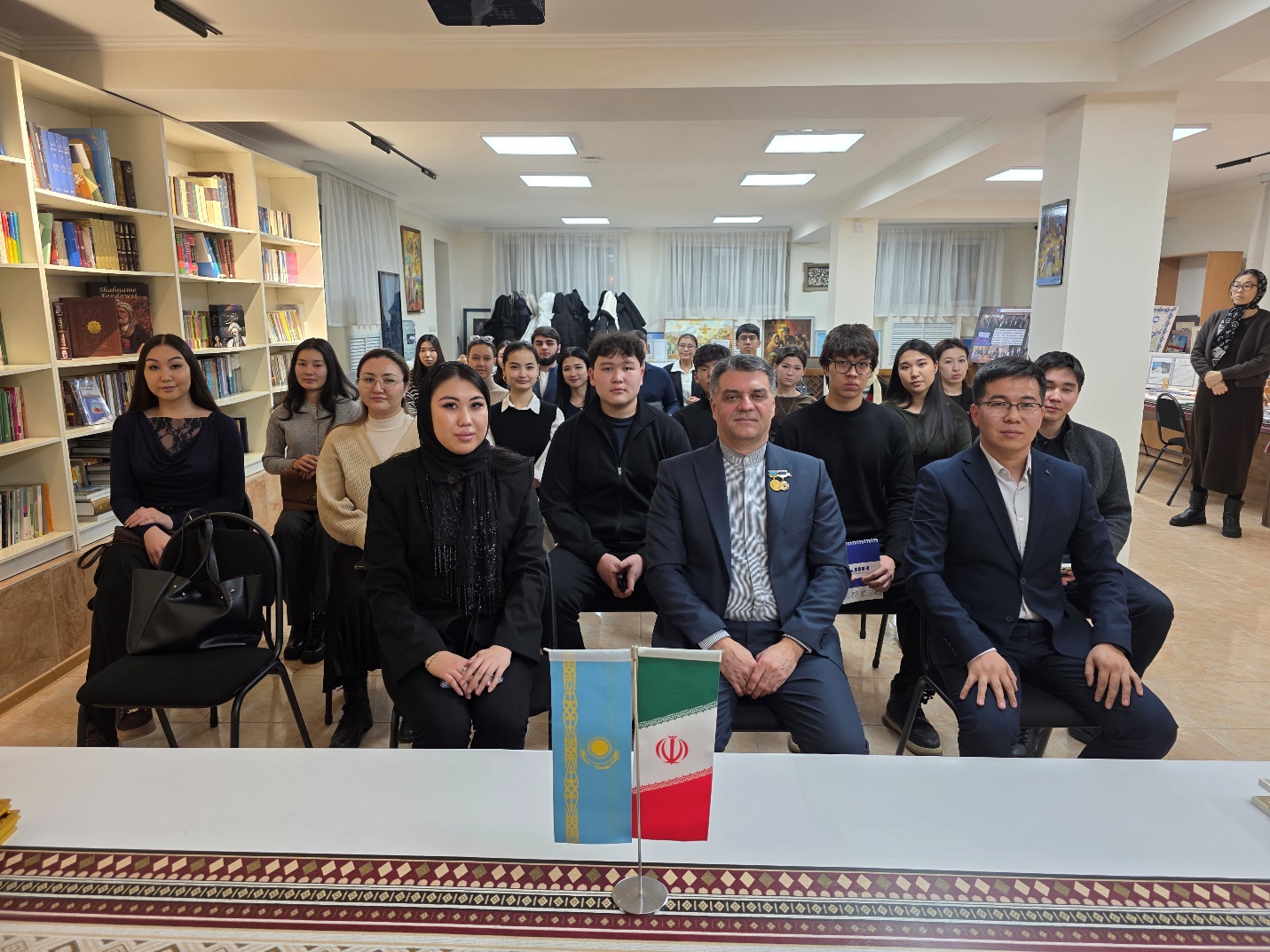 Иран Мәдени орталығындағы (Астана) Дипломатиялық клубы мүшелеріне арналған (Иран - гүлдену жолында: ғылым, білім, өнер) атты танымдық лекция